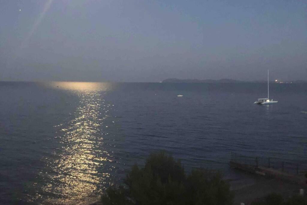 Les Pieds Dans L Eau, Vue Sur Les Iles D'Or Lejlighed Hyères Eksteriør billede